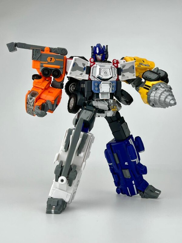 Fans Hobby MB 18 Energy Commander Full Color Image  (8 of 13)